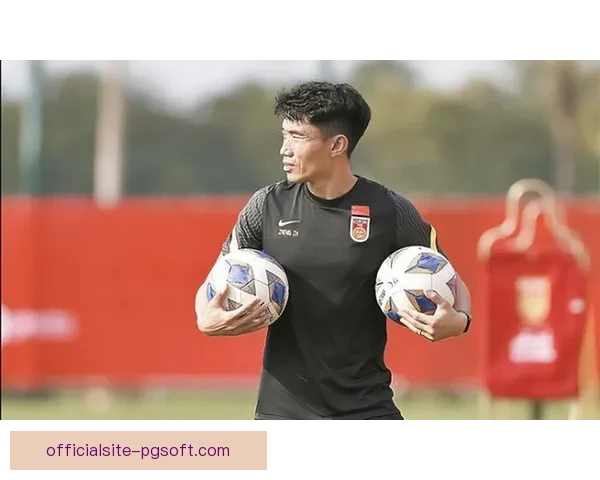 中国男足世预赛生死战险胜新加坡 收获关键三分重燃晋级希望