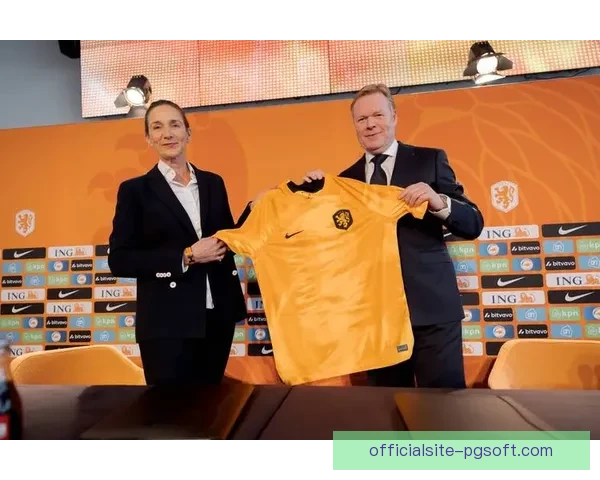 荷兰主帅科曼高度评价格拉文贝赫称其为荷兰队未来的关键基石